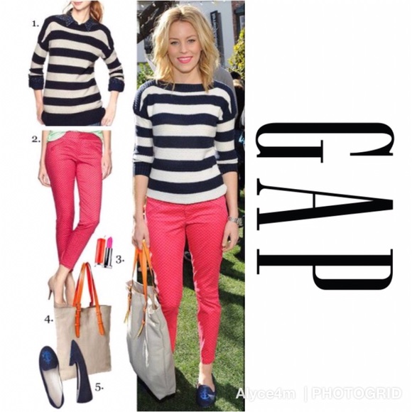 GAP Sweaters - ⚓️Striped Sweater⚓️